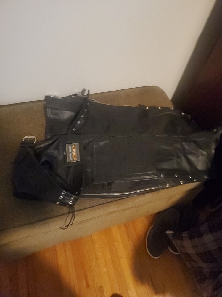 Womends UNIK INTERNATIONAL LEATHER CHAPS