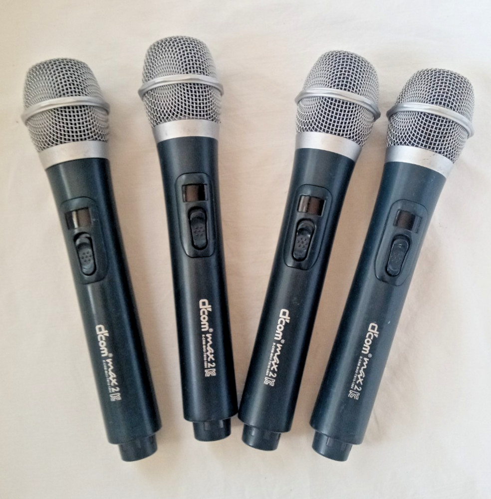 D'COM max2 Wireless Karaoke Microphones - Four Mics 4pcs