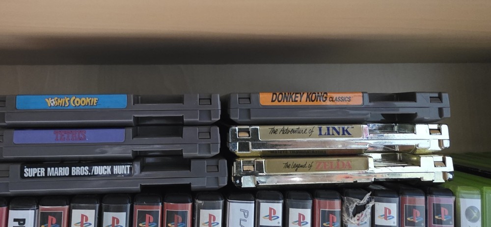 Nintendo NES Entertainment System Game Bundle 6 Tested & Working Games & Zapper