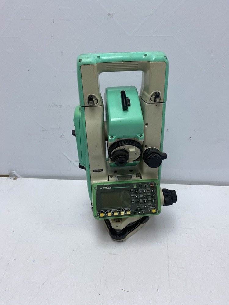 NIKON NPL-632 TOTAL STATION
