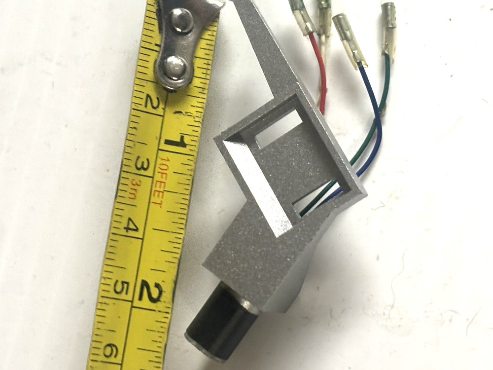 SILVER TURNTABLE HEADSHELL 4 WIRES NOS