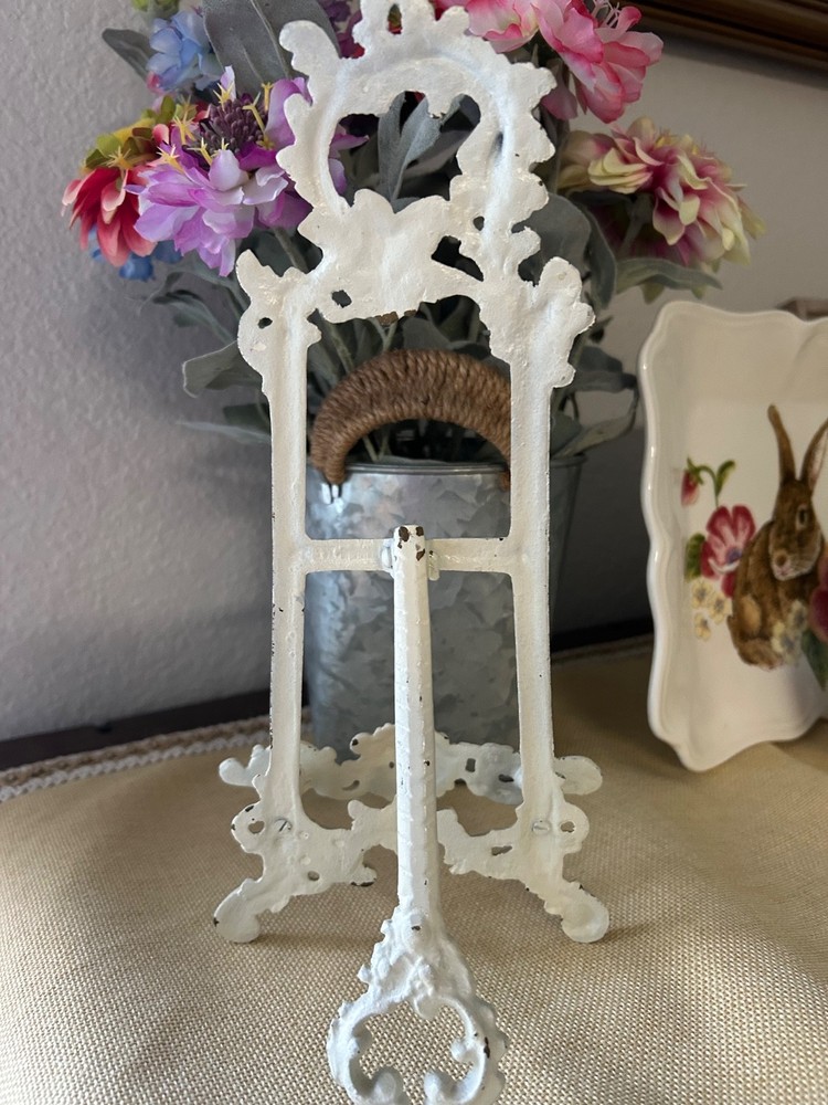 Shabby Chic White 11" Table Top Easel