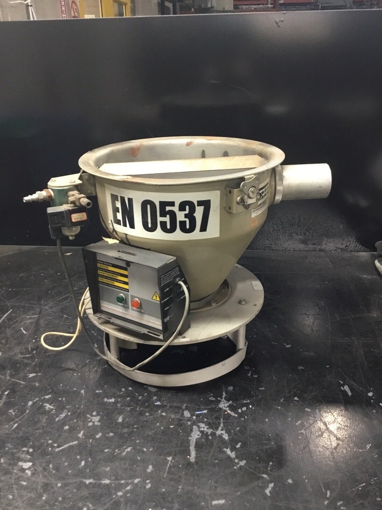 Conair Used DL12 Vacuum Receiver with Terminal Box #705C53PR4