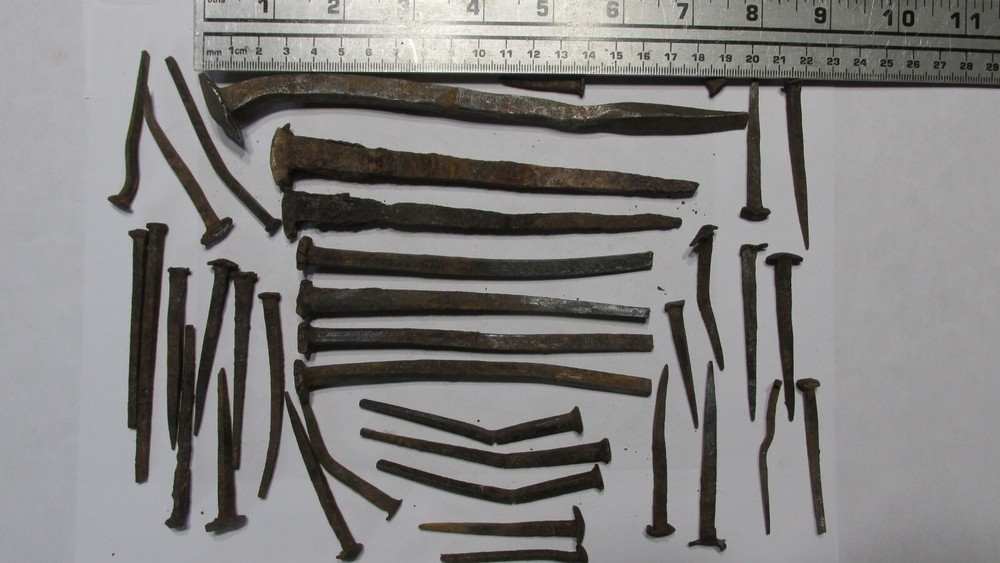 ANTIQUE SQUARE NAILS LOT VARIOUS SIZES
