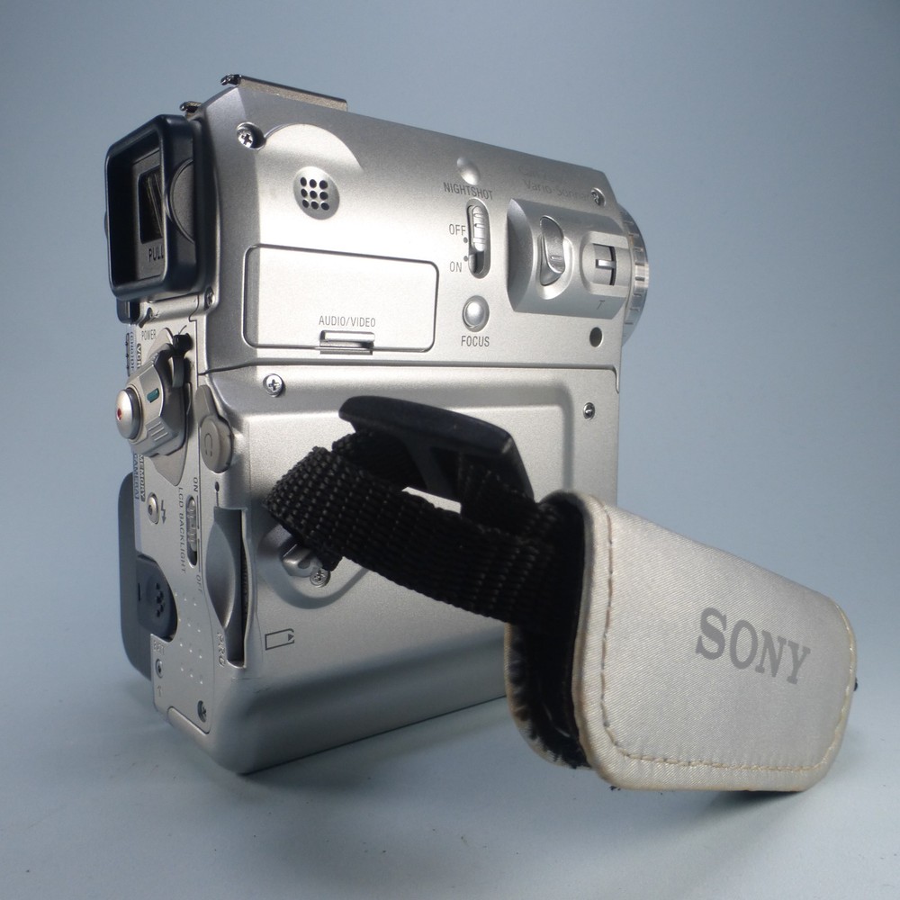 Sony Handycam DCR-PC105E Handheld MiniDV Camcorder Blue Tested