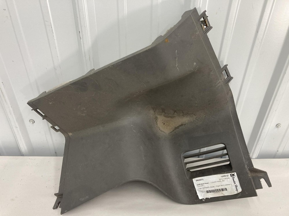 2008-2024 Peterbilt 386 KICK Dash Panel - Used