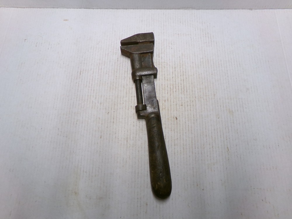 Russwin Perfect Handle Adjustable Pipe Wrench 15" Vintage Tool