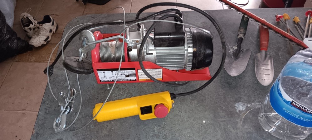 Wench from Harbor freight basically new.