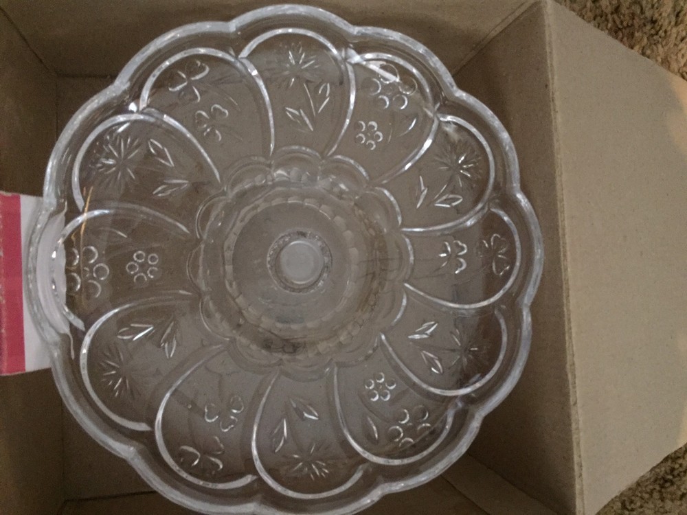 StudioCrystal Cassandra Collection Fine Crystal Footed Dish