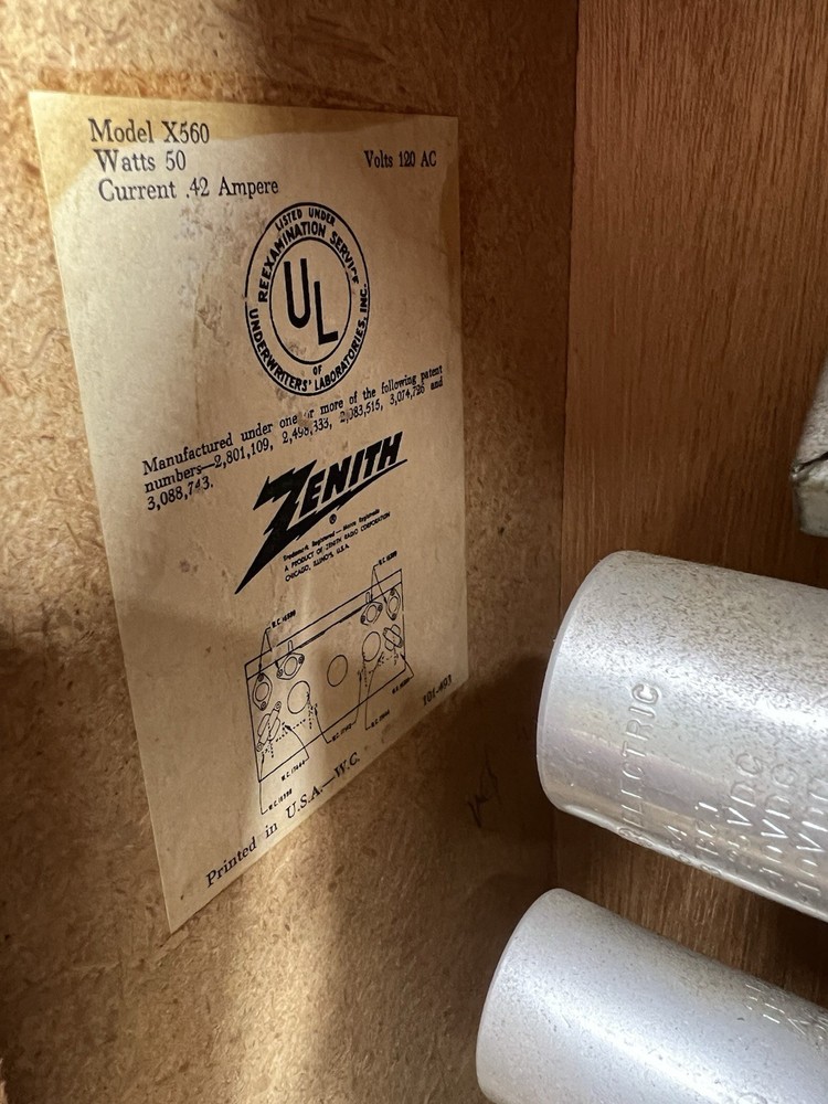 Zenith X560 Solid State Stereo Record Player Micro-Touch 2G Flip-Down Turntable