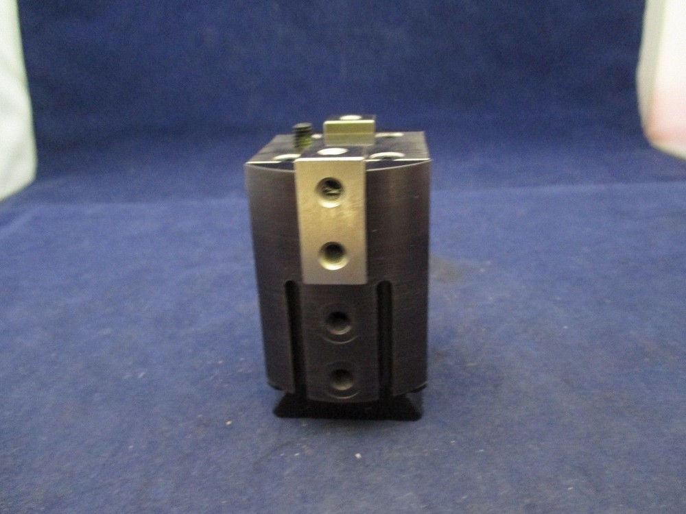 R & I Manufacturing Dura-Grip PH-60