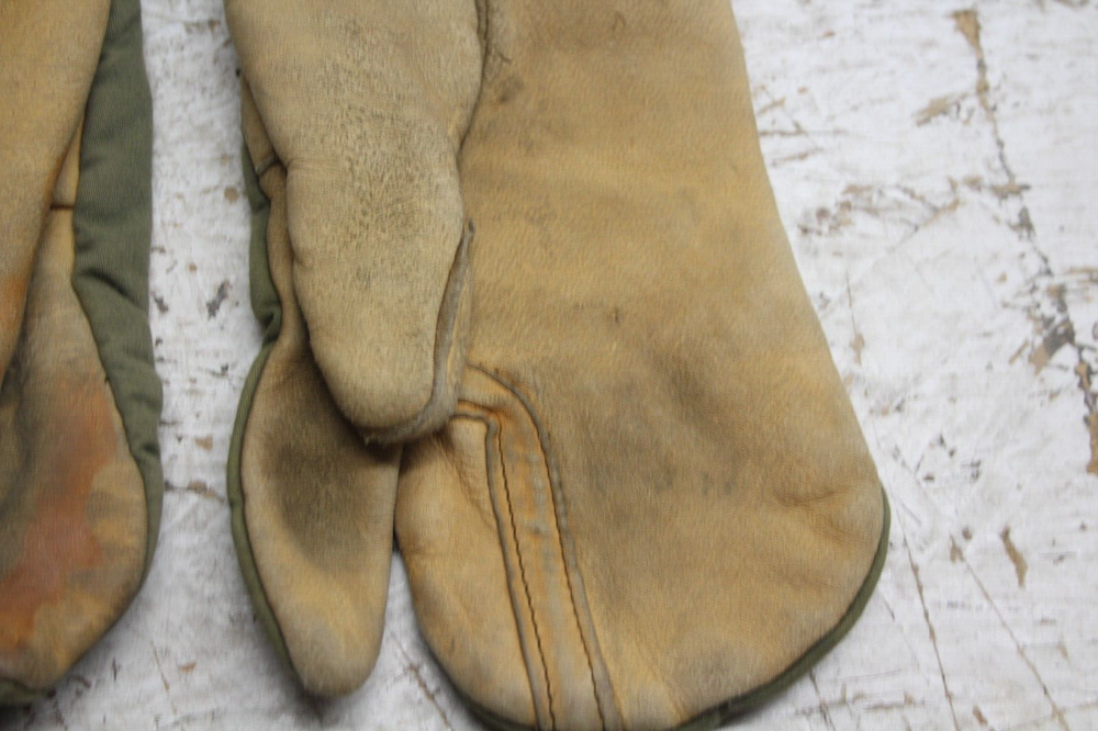 US Army Medium M-1965 Leather Trigger Finger Cold Mittens Gloves M65 Shells