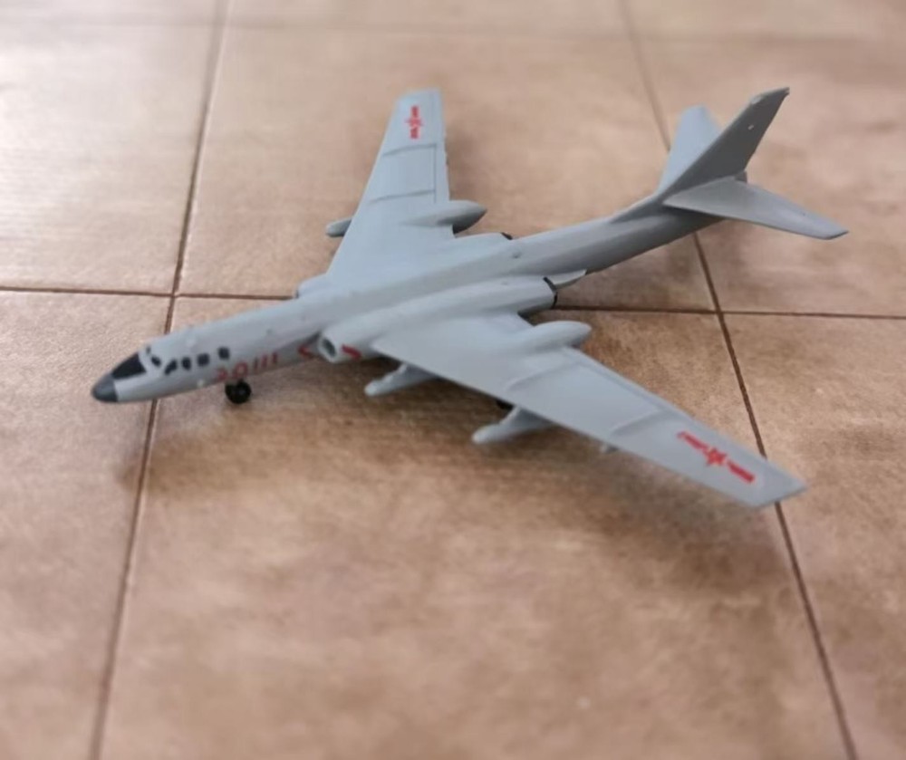 1/700 PLA H-6K Medium-Range Strategic Bomber 3D Printed Finished Model