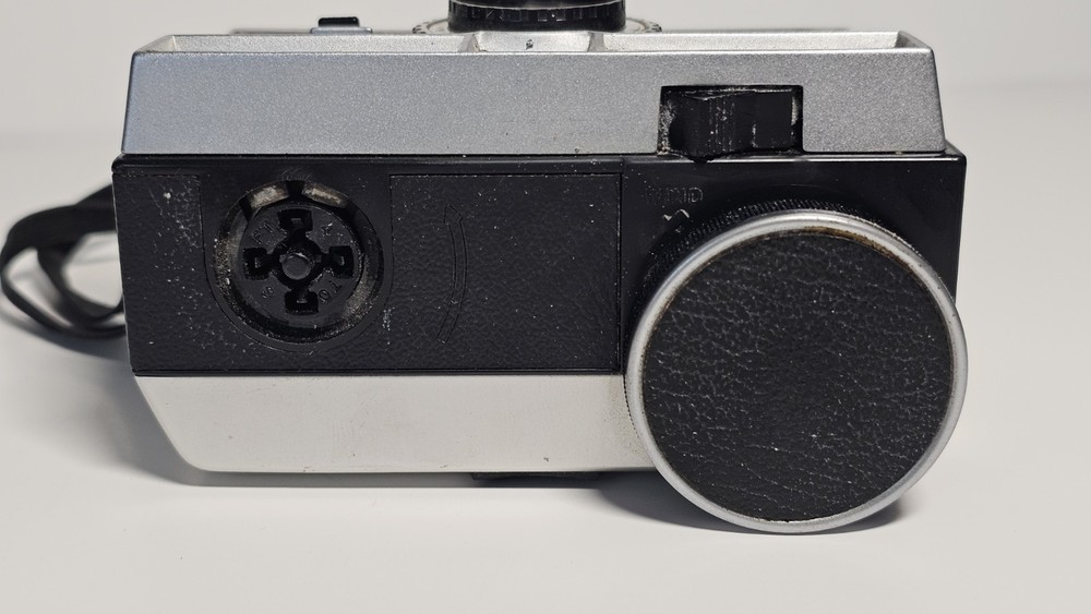 Kodak Instamatic 404 Camera with Strap, Tested And Working