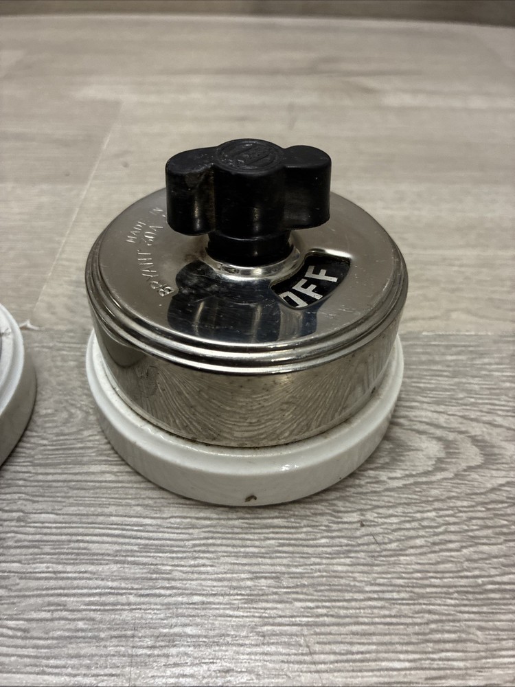 (2) Bryant Surface Rotary Switch 30A & 40A Single Pulls (See Desc)