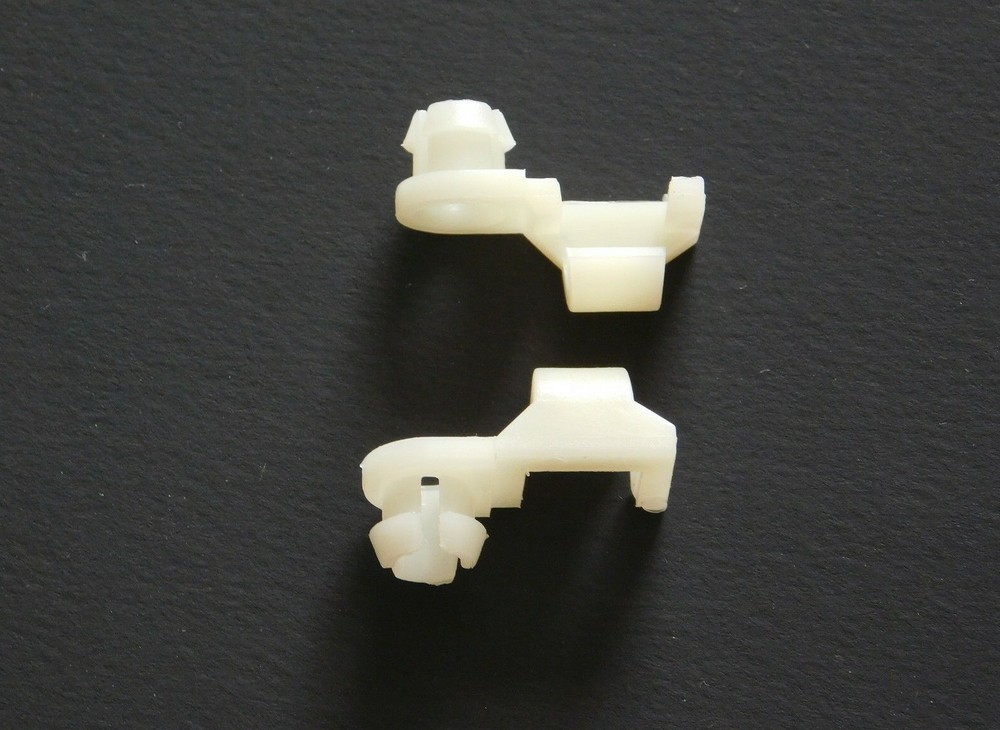 CHEVY AND GMC Tailgate Handle Rod Clips 1981 TO 1998 , 1-PAIR
