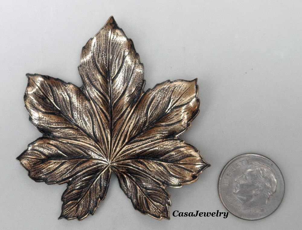 #5022 ANTIQUED GOLD MAPLE LEAF COMPONENT - 1 Pc