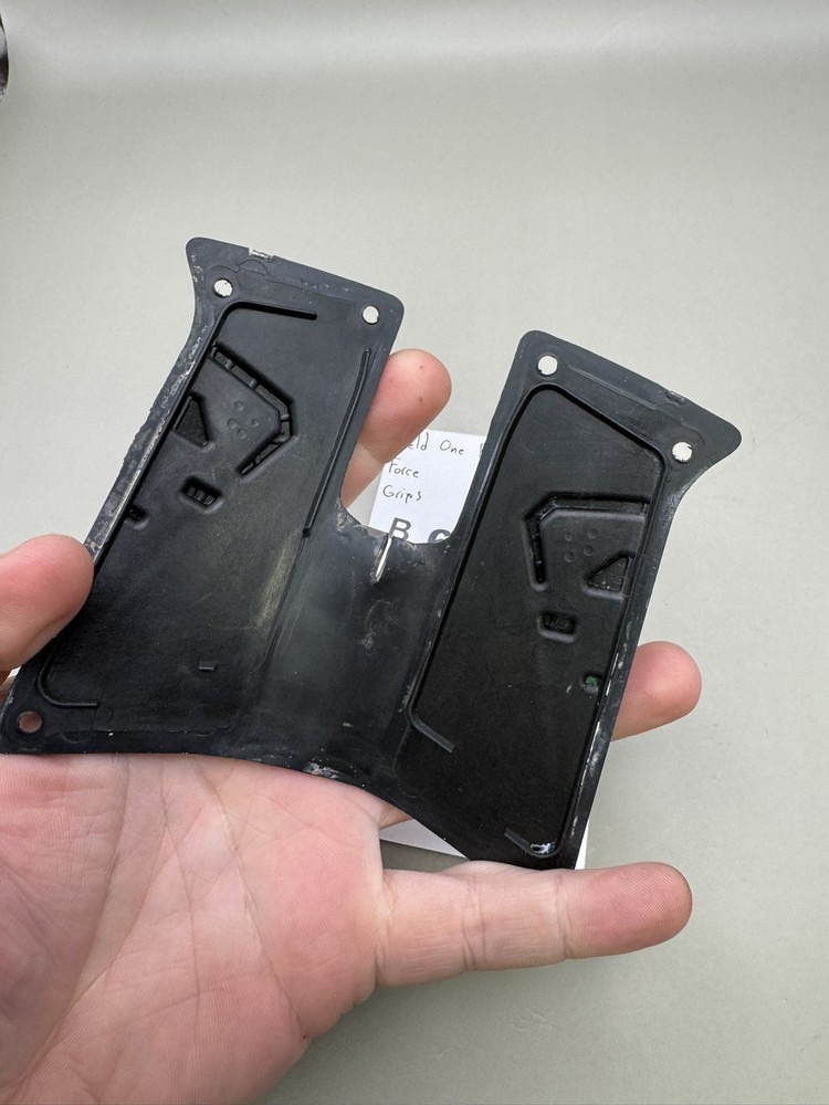 Field One PB Force Grips Black