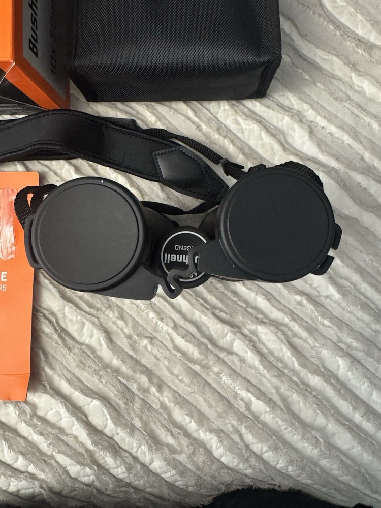 Bushnell Legend 10x50mm Binoculars New (Open Box)
