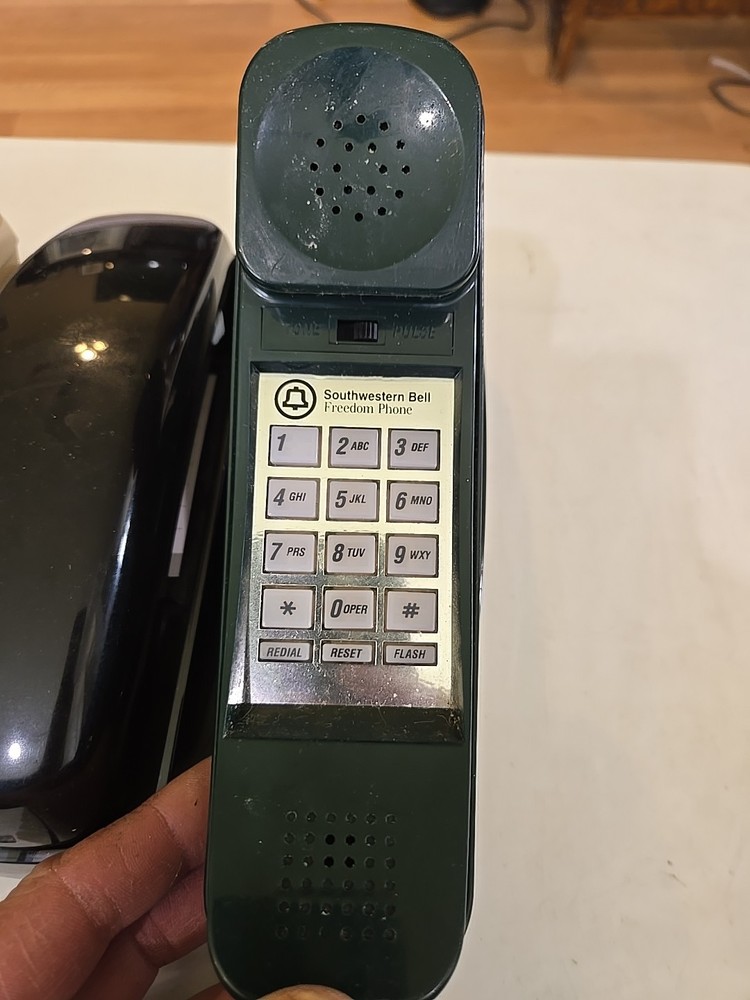 4-Vintage Phones Favorite Push Button Desk /wall. (E)