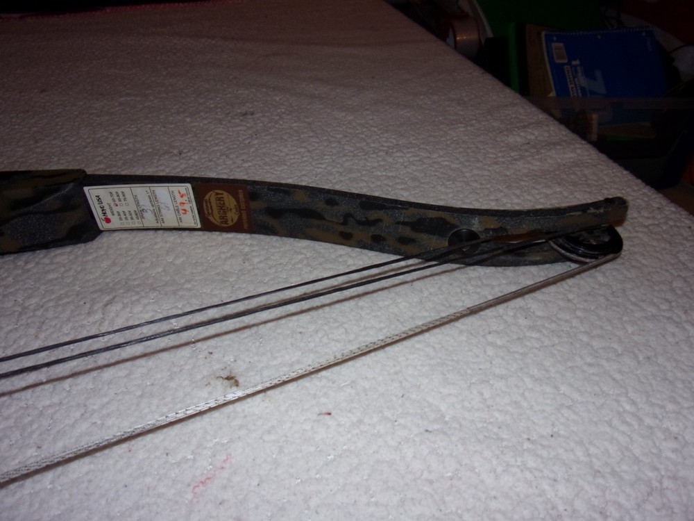 Hoyt Pro Vantage Tracer RAMBO III Compound Bow