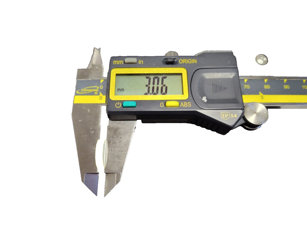 Optical Filter Glass GG435 12.7mm diameter 3mm thick