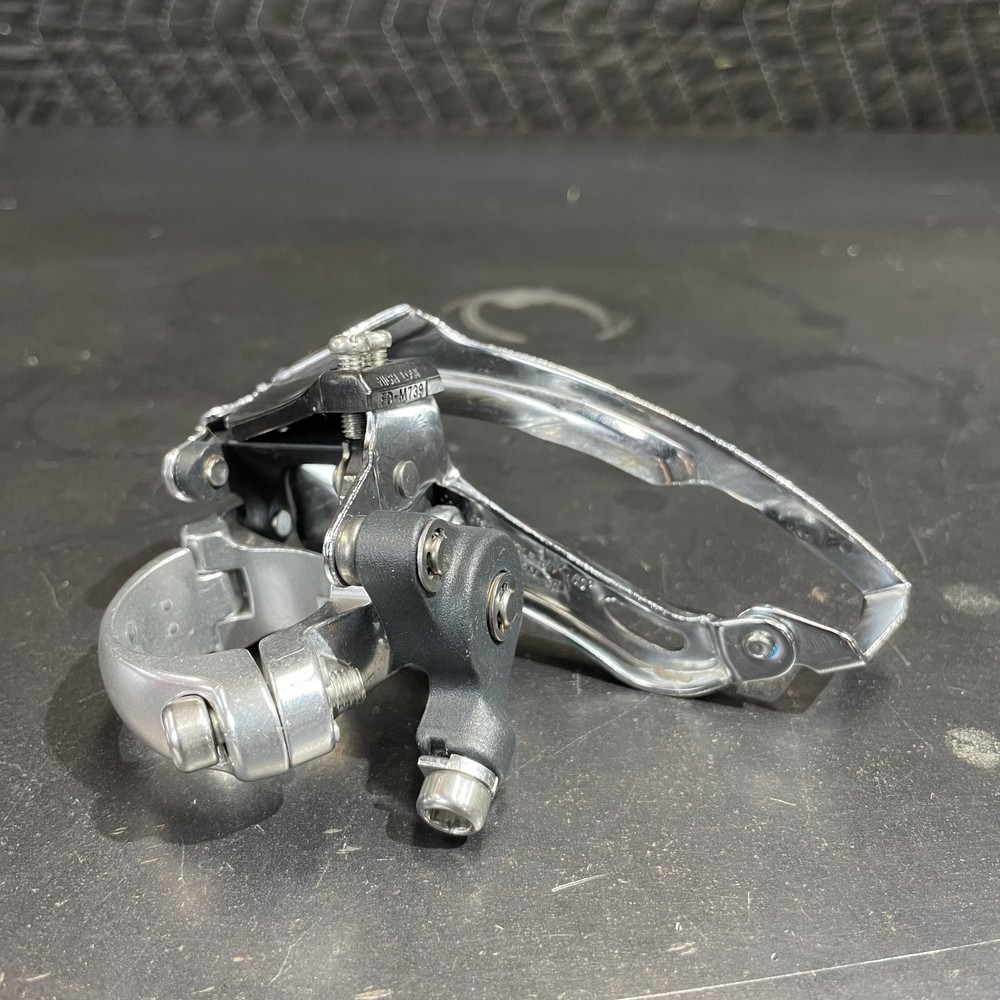 Shimano Deore XT Top Pull Front Derailleur - 31.8mm - M739 - Used
