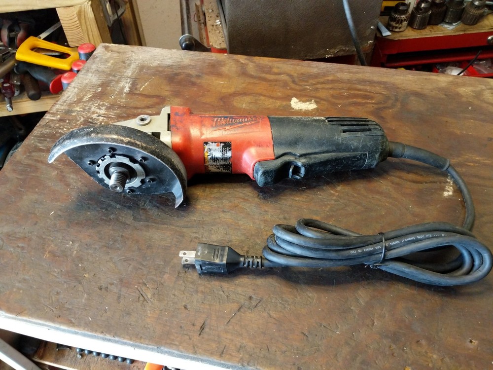 MILWAUKEE 6116-31 12Amp 5" Angle Grinder
