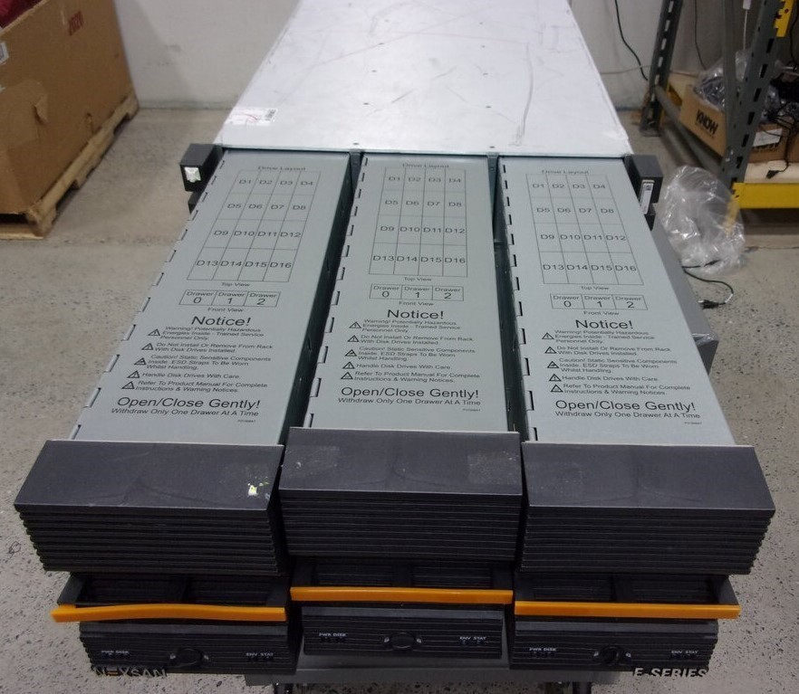 Nexsan E48VT2J192N/4 48-Bay Storage Array SAN Dual FC Controller SEE NOTES