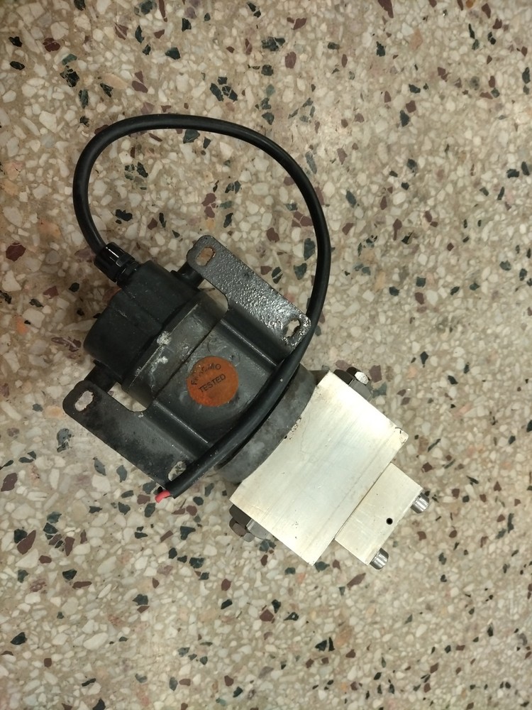 Simrad RPU80 Autopilot Pump