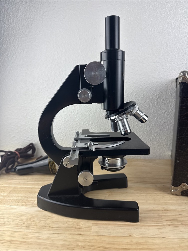 Vintage Ernst Leitz Wetzlar Microscope With Case, Lenses, W/ Extras - READ