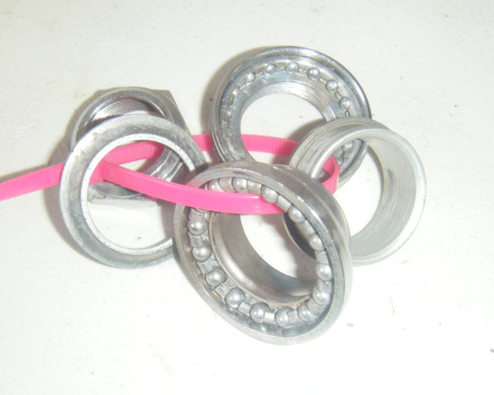 SCHWINN BEARING HEADSET #2005 VARSITY