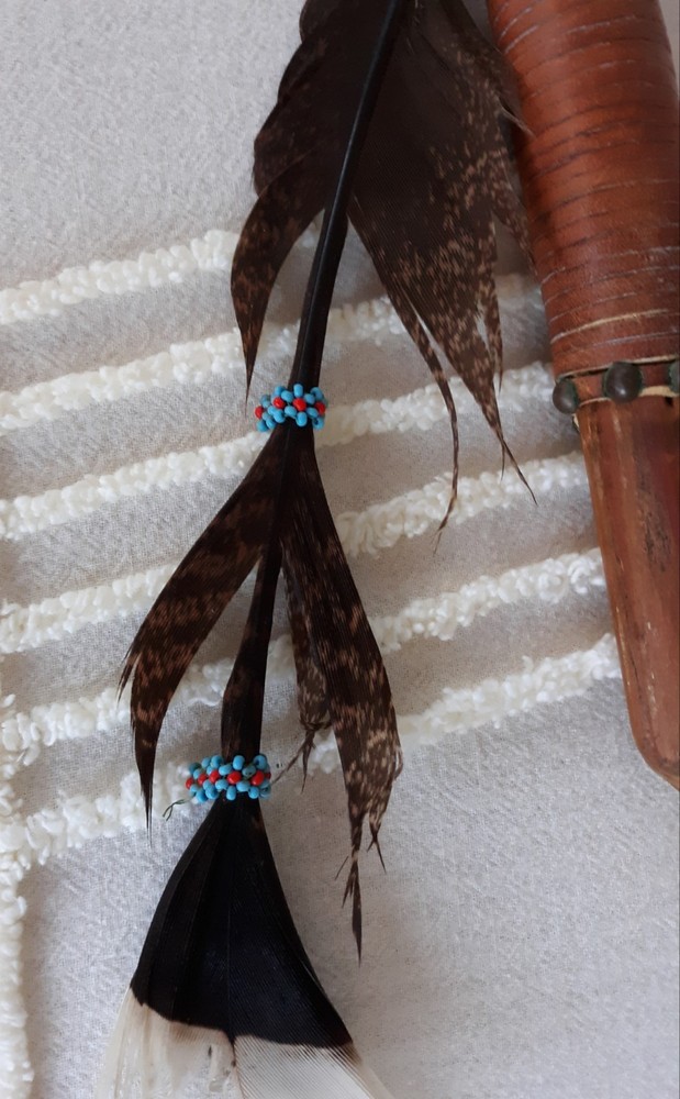 Tomahawk with Smoking Bowl - age Ax - Beads, feather & Studs - AX