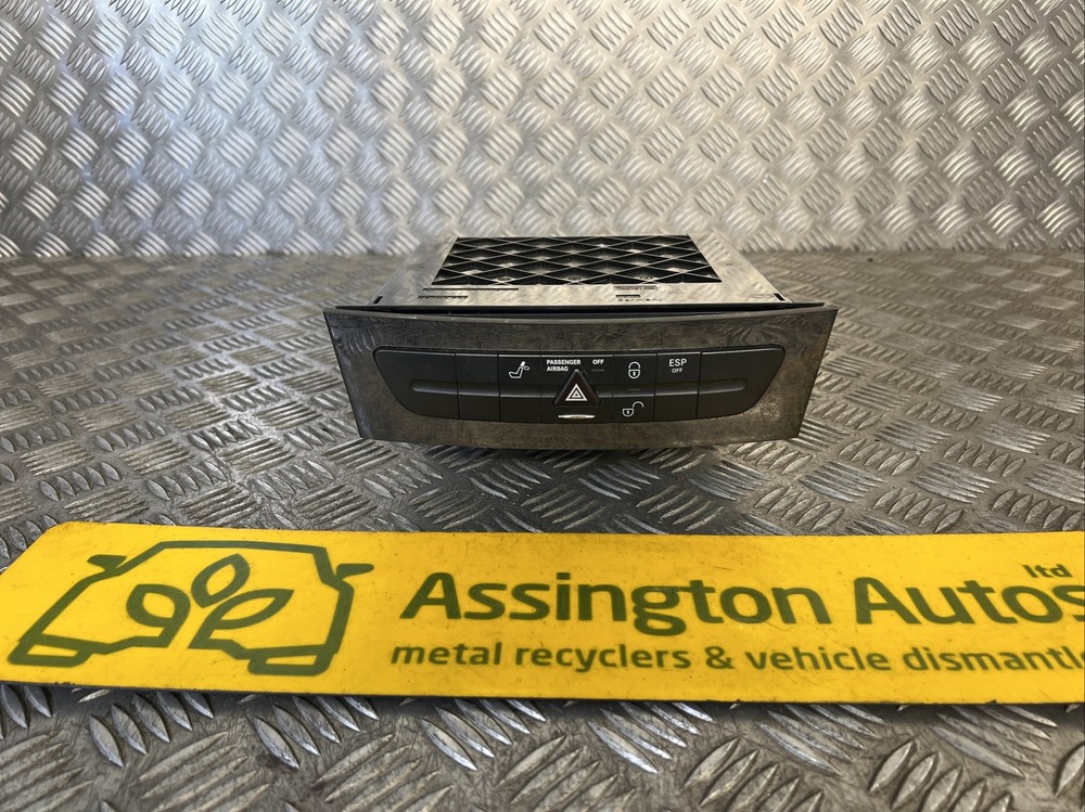 2002-06 Mercedes E-Class W211 6 CD Changer Unit + Hazard Switch Panel