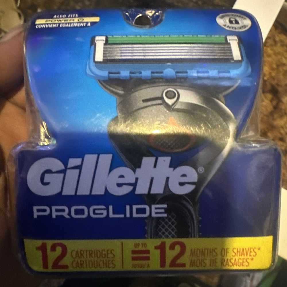 Gillette pro Blades 12 count.