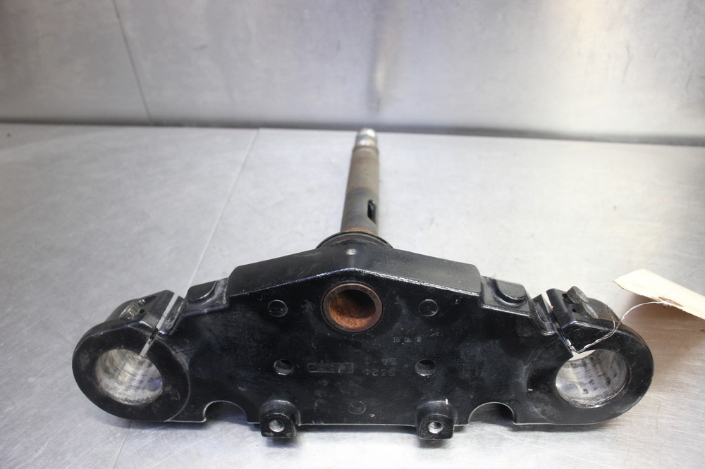 2006 Suzuki Boulevard C90 Lower Triple Tree Clamp