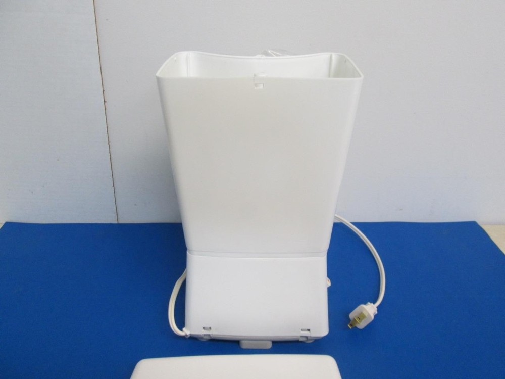 NOS Regal 10 Coffee Maker J7567GY