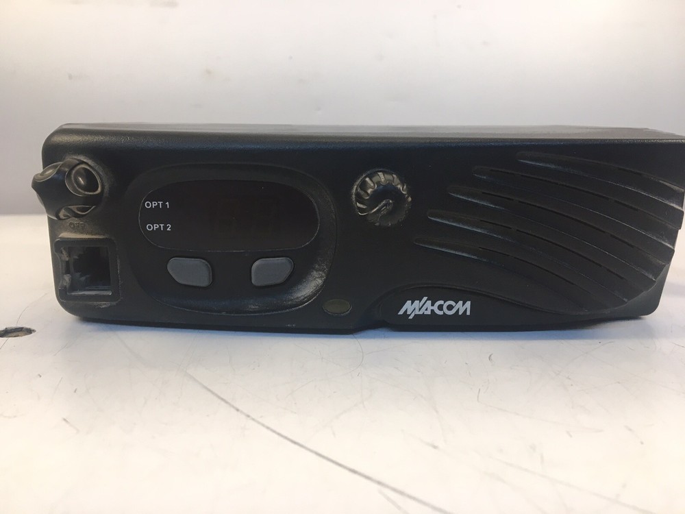 M/A-Com Panther 300M Powers on, UNTESTED See description