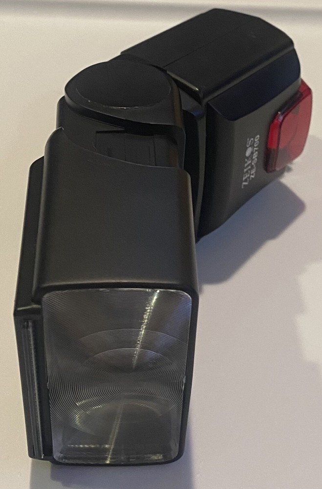 ZEIKOS - ZE-SB700 Digtal SLR Camera Flash - TESTED
