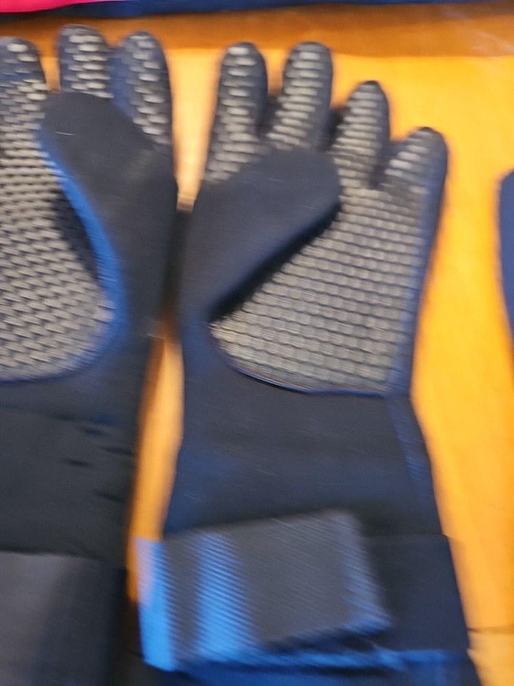 Dive Gloves - Small - Arctic US Divers Plus 2nd Small Pair