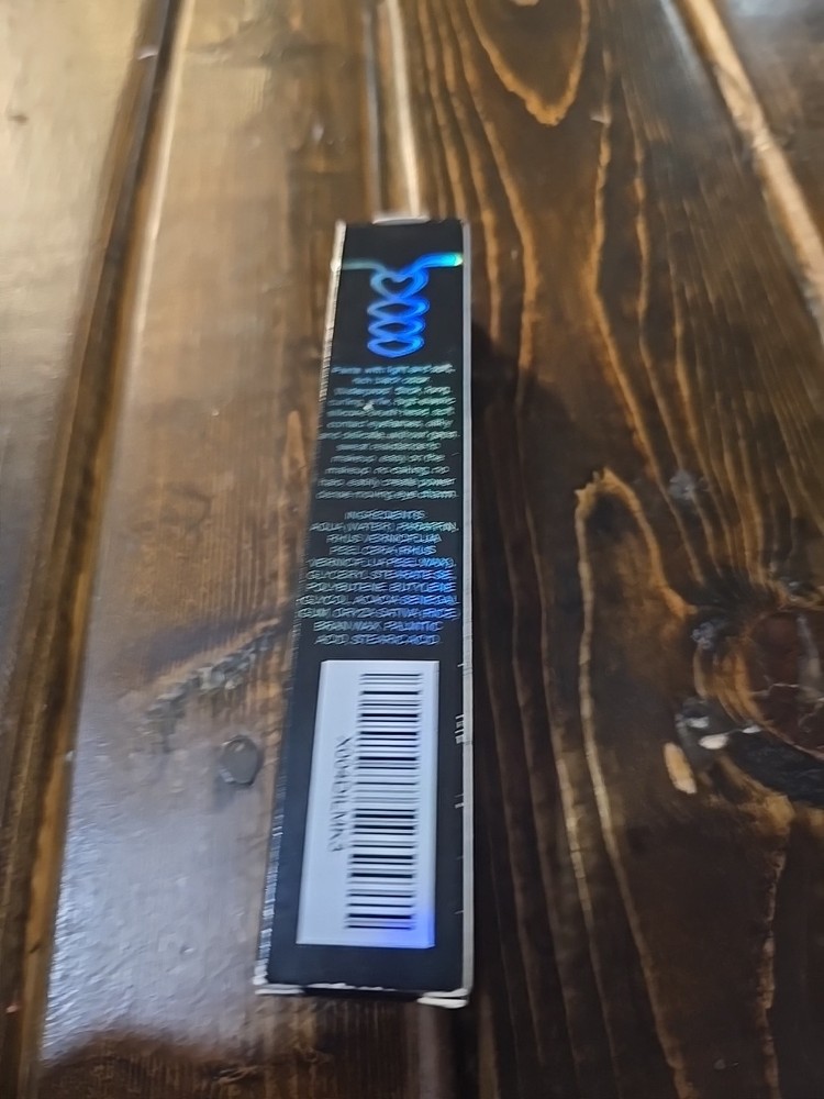 Avjone Lash Powerful