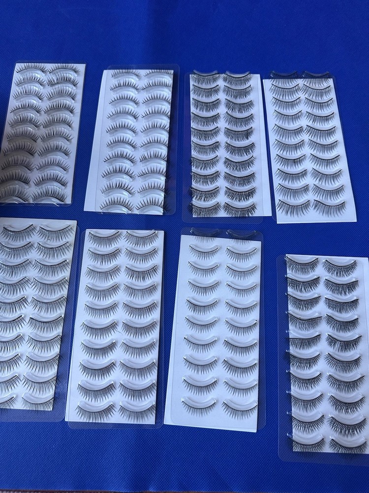 #A19 Lot of false eyelashes
