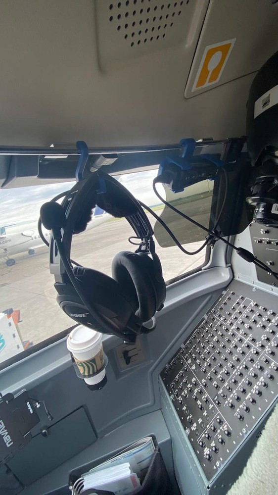 Bose A20 Lear 40 / 45 / 70 / 75 Headset Control Hanger and Hook Set Horizontal O