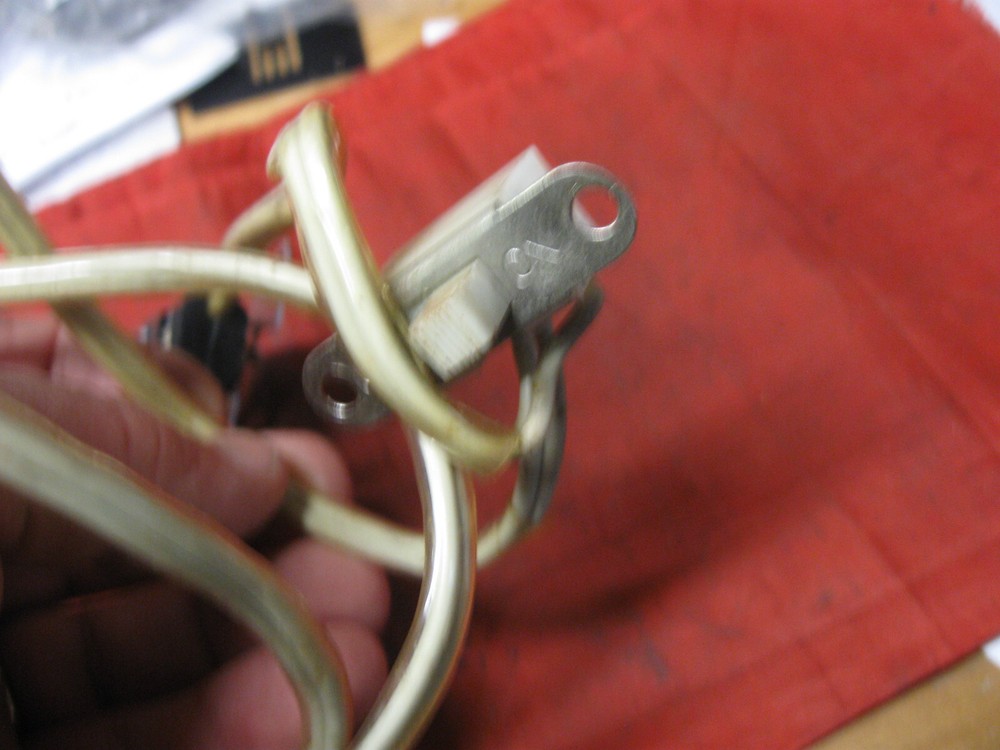 Singer Sewing Machine 615U Light Lamp Socket VINTAGE