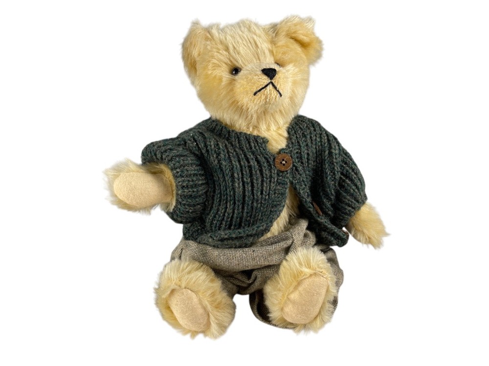 Artist Bear Teddy Bear 32cm. Excellent condition.
