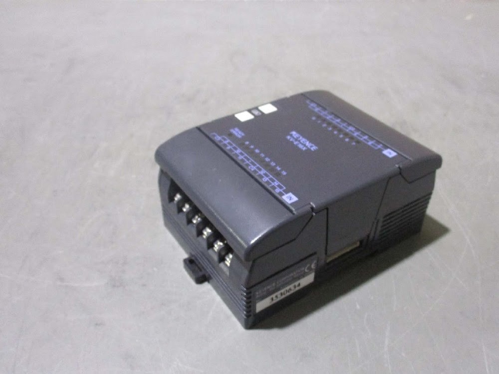 KEYENCE KV-E16X PLC with Built-in Display Function USED #2