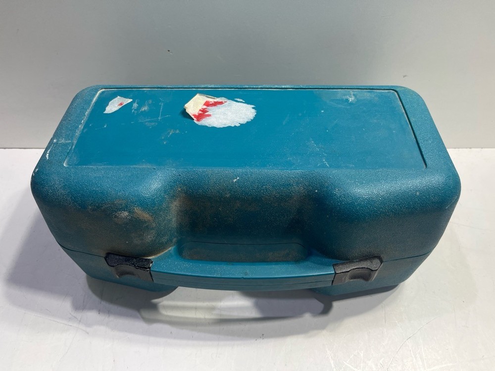 MAKITA SANDER B04552 (P11027649)