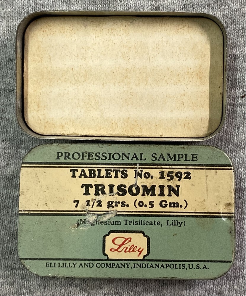 1940’s 50’s Lilly Trisomia Sample Tin 2” Wide