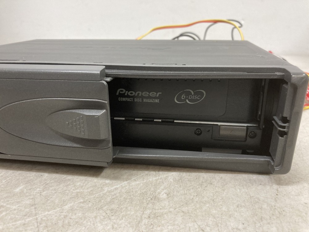 Pioneer CDX-FM677 6 Disc CD Changer