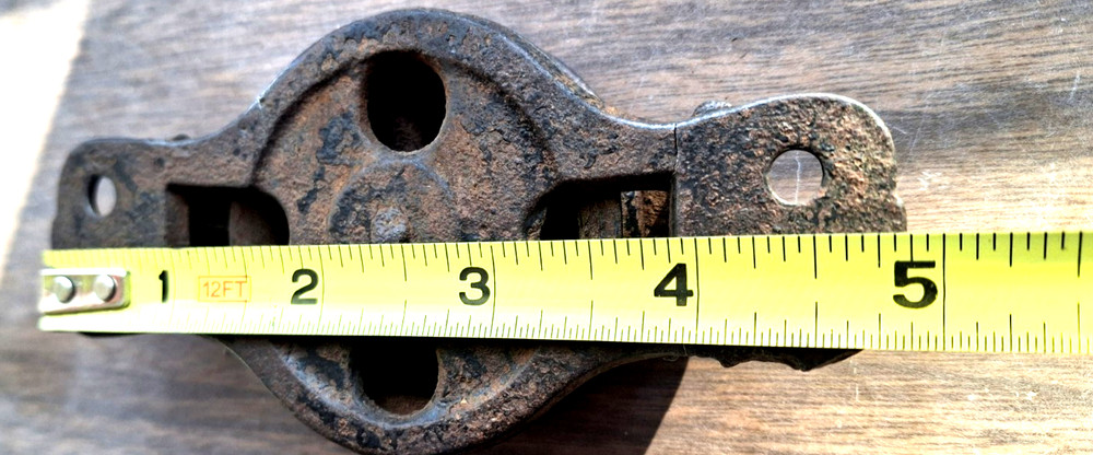 Vintage Pulley, Wall mount , Cast Iron